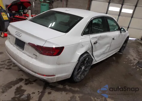 2019 Audi A4 45 Premium из США, поврежденный, VIN WAUDNAF4XKA115413